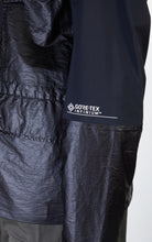 Load image into Gallery viewer, Cp Company Gore-Tex Infinium Mixed Collared Goggle Jacket In Black
