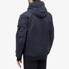 Load image into Gallery viewer, Stone Island Garment Dyed Crinkle Reps R-Ny With Primaloft-Tc In Navy
