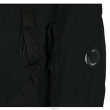 Load image into Gallery viewer, Cp Company Flatt Nylon Lens Jacket In Black
