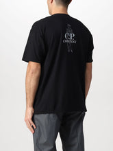 Load image into Gallery viewer, CP Company No Gravity Chest Logo T-Shirt in Navy

