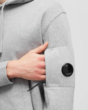 Load image into Gallery viewer, Cp Company Heavy Lens Overhead Hoodie In Grey M93
