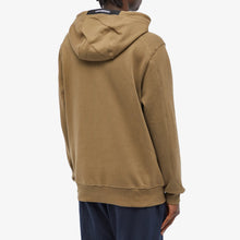 Load image into Gallery viewer, Cp Company Heavy Lens Overhead Hoodie In Butternut Brown
