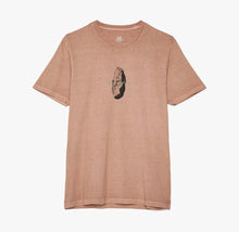 Load image into Gallery viewer, CP Company Jersey 24/1 Rock Graphic T-Shirt in Rose
