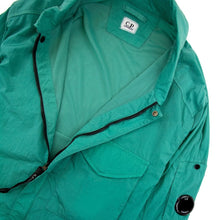 Load image into Gallery viewer, Cp Company Chrome-R Overshirt In Frosty Green
