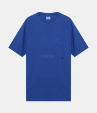 Load image into Gallery viewer, CP Company Old Dyed Pocket Tshirt In Blue
