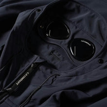 Load image into Gallery viewer, Cp Company A/W Lined Goggle Soft Shell-R In Navy
