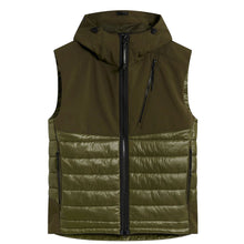 Load image into Gallery viewer, CP Company Soft Shell Goggle Gilet In Khaki
