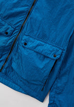 Load image into Gallery viewer, CP Company M.T.t.n Goggle Explorer Jacket in Blue
